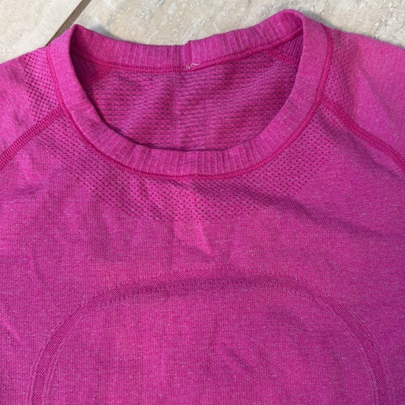 Lululemon Swiftly Tech Short Sleeve - Size 6 - Picture 2 of 16